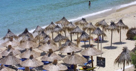 Απλοποιούνται οι διαδικασίες για παραχώρηση χρήσης αιγιαλού και παραλίας