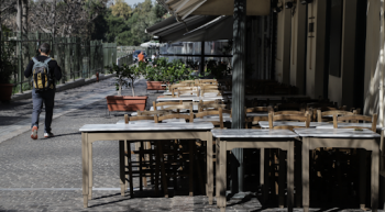 Παπαθανάσης: Απίθανο να ανοίξει η εστίαση πριν την 1η Ιουνίου