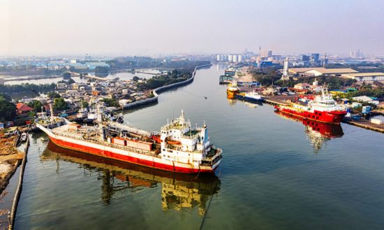 Οι Κινέζοι επενδύουν περισσότερα για αγορά πλοίων από τους Έλληνες εφοπλιστές