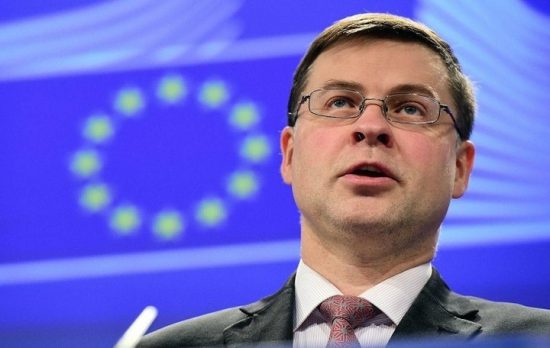 Ντομπρόβσκις: Θα διαπραγματευτούμε ανταλλάγματα με τους 4 διαφωνούντες για το Ταμείο Ανάκαμψης