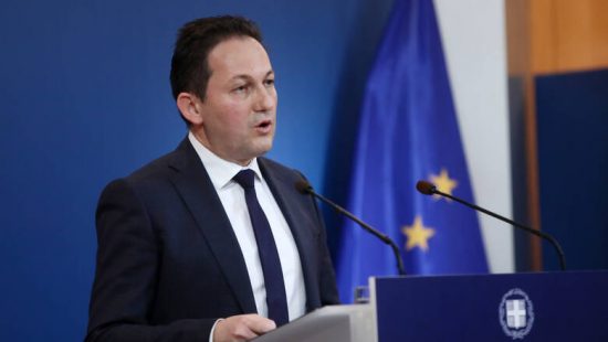 Πέτσας: Την Παρασκευή  οι ανακοινώσεις για το πώς θα ταξιδεύουμε με αεροπλάνα, πλοία και αυτοκίνητα