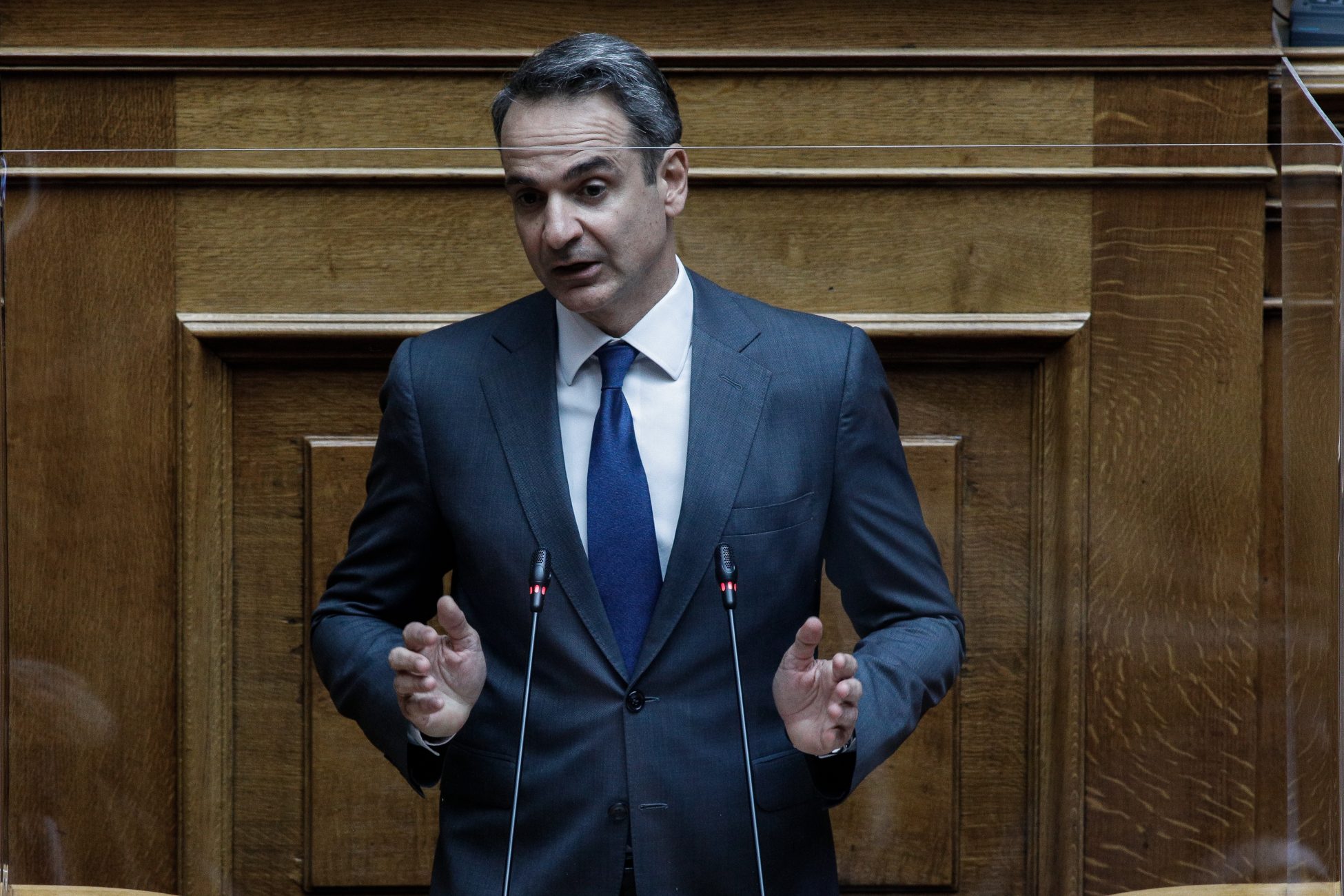 (Live) Η ομιλία Μητσοτάκη για το ν/σ του υπουργείου Παιδείας