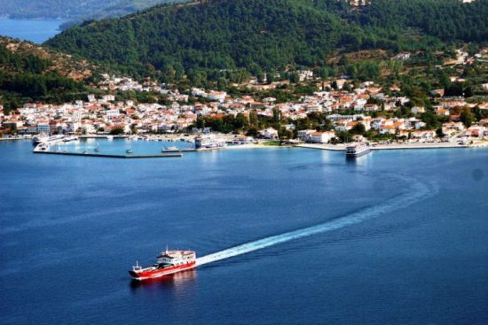 Θάσος: «Βουλιάζει» το νησί του ΒΑ Αιγαίου με τουρίστες από χώρες των Βαλκανίων