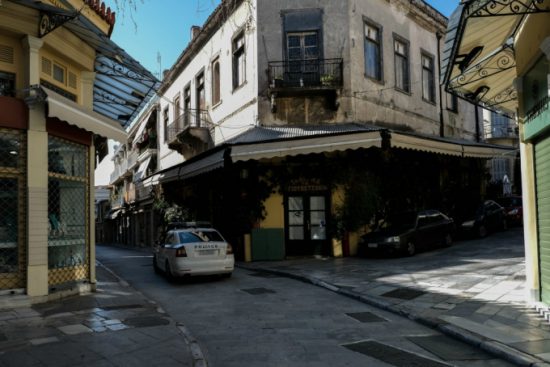 Έρευνα Ε.Σ.Α – Η σκληρή πραγματικότητα για τα καταστήματα της Πλάκας