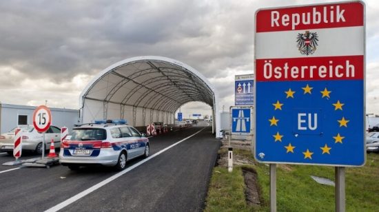 «Πόρτα» στους Ιταλούς και από την Αυστρία: Ανοίγει τα σύνορα με όλους τους άλλους