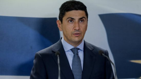 Αυγενάκης: Επιπλέον €26 εκατ. άμεσα στους παραγωγούς που δεν έλαβαν προκαταβολή για τις ζημιές