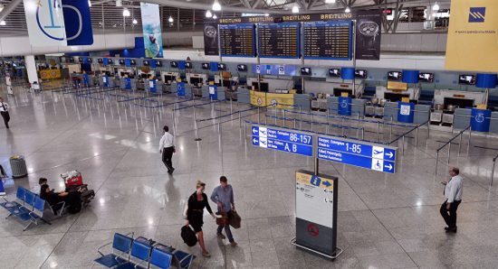 «Απογειώθηκε» η επιβατική κίνηση στα ελληνικά αεροδρόμια – Τι δείχνουν τα στοιχεία 10μήνου