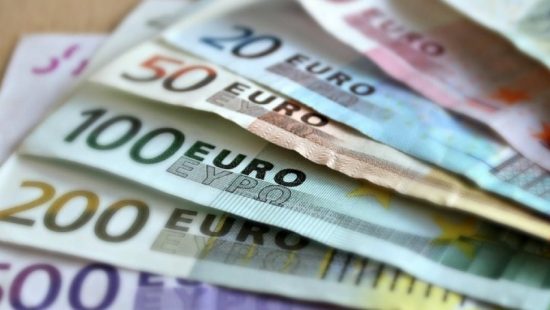 Επίδομα ακρίβειας: Ποιοι είναι οι δικαιούχοι για την επιταγή των 250 ευρώ