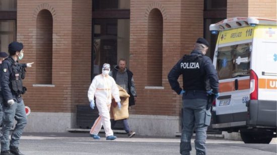 Κορωνοϊός – Ιταλία: Νέα αύξηση των νεκρών – Σε δεινή κατάσταση η Λομβαρδία