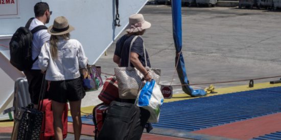 Ασφαλώς… στα νησιά: Το υγειονομικό σχέδιο για τους τουρίστες