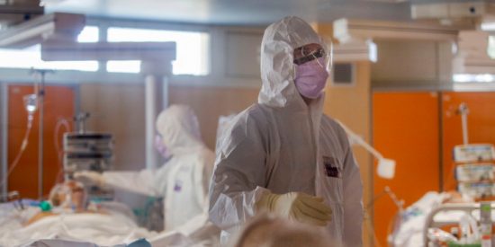 Κορωνοϊός: Αυξήθηκαν οι νοσηλευόμενοι στα νοσοκομεία αναφοράς