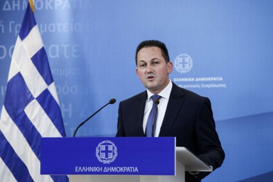 Πέτσας: Θα υπάρξουν μέτρα για τους μαθητές που δεν θα φορούν μάσκα στην τάξη