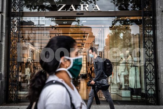 Inditex: Επενδύει 1 δισ. δολάρια για τα Zara εν μέσω κρίσης