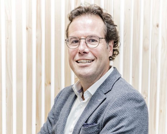 Public.gr: Διεθνής μεταγραφή από την παγκόσμια αγορά ηλεκτρονικού εμπορίου   