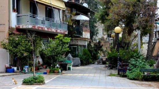 Έρχονται οι «νταντάδες της γειτονιάς» με την χρηματοδότηση του ΕΣΠΑ