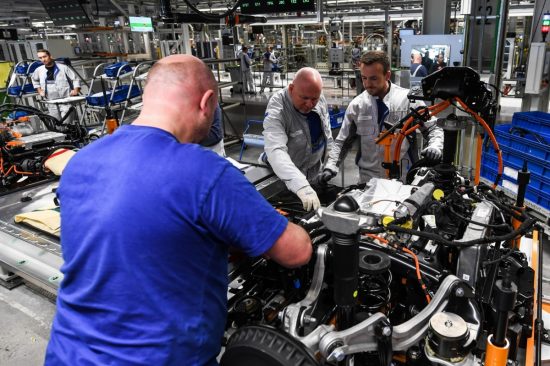 Ifo: «Πάτησε γκάζι» η γερμανική αυτοκινητοβιομηχανία τον Φεβρουάριο