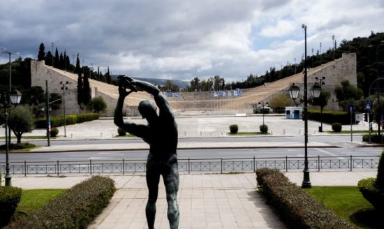 Μεγαλύτερη ύφεση «βλέπουν» Fitch και Scope Ratings για την Ελλάδα το 2020 