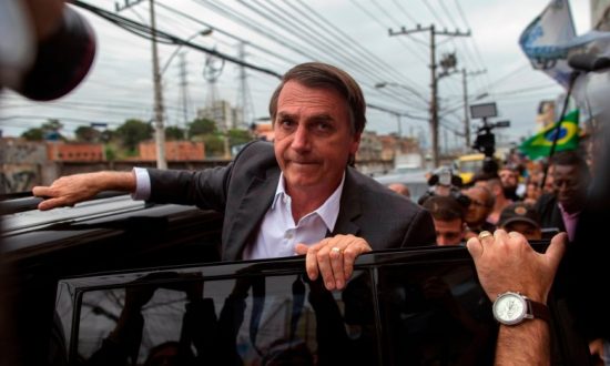 Το Facebook διέγραψε λογαριασμούς παραπληροφόρησης που συνδέονταν με τον Μπολσονάρου