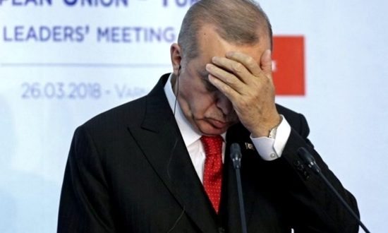 Τουρκία: Τα «πέτσινα δάνεια» του Ερντογάν μείωσαν την ύφεση – Σε νέο χαμηλό η λίρα