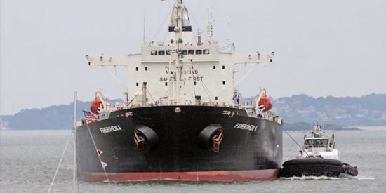 Φορτηγό πλοίο προσάραξε στη θαλάσσια περιοχή του κόλπου Κισσάμου στην Κρήτη