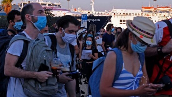 Κορωνοϊός: Πάνω από 300 δειγματοληπτικοί έλεγχοι στα λιμάνια Πειραιά και Ραφήνας