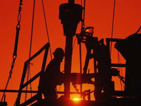 Πετρέλαιο: Ισχυρές απώλειες 4,6%