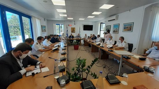 Πλακιωτάκης από Πάρο: Δρομολογούμε την ανέλκυση του «Εξπρές Σάμινα»