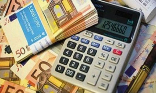 Αντίστροφη μέτρηση για τη νέα ρύθμιση χρεών σε 12 ή 24 δόσεις