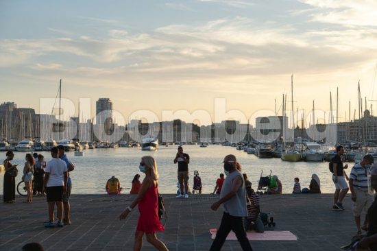 Tο καλοκαίρι της Ευρώπης: Αύξηση κρουσμάτων και ταξιδιωτικό χάος