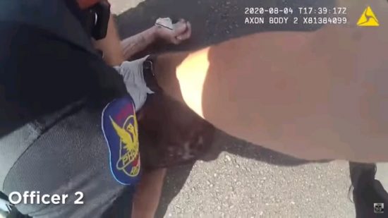 Μνήμες «Τζορτζ Φλόιντ» στο Φίνιξ: Νεκρός 28χρονος αφού πιέστηκε στην άσφαλτο για 6 λεπτά από αστυνομικούς