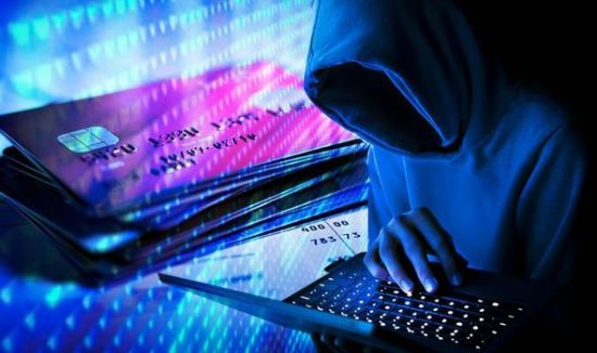 Στη… φάκα του Διαδικτύου πιάνονται οι Έλληνες – Αυξάνονται οι απάτες με κάρτες