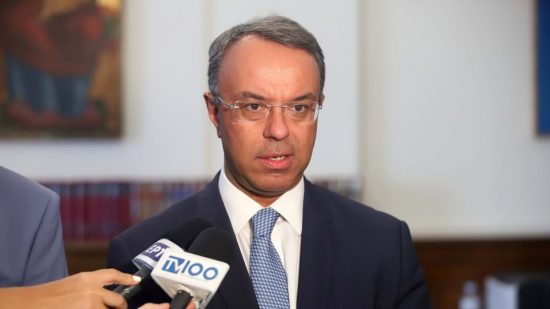 Σταϊκούρας: Στο Λουξεμβούργο για τις συνεδριάσεις των Eurogroup, Ecofin, ESM και ΕΤΕπ