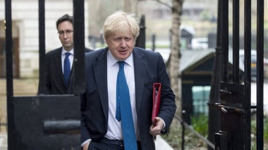 Τζόνσον: Δεν θέλουμε να αποκλείσουμε τις κινεζικές επενδύσεις στη Βρετανία