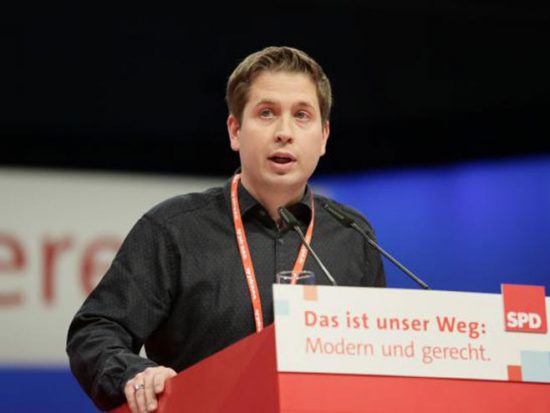 Η Γερμανοί ρωτούν: Πόσο αξιόπιστος είναι ο πολιτικός χωρίς πτυχίο;