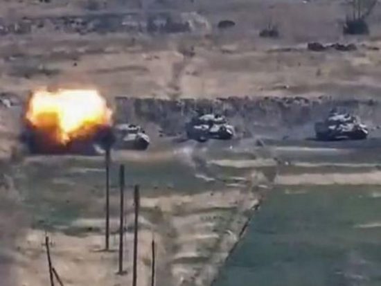 Κλιμακώνονται οι συγκρούσεις στο Ναγκόρνο-Καραμπάχ και εντείνονται οι φόβοι για ολοκληρωτικό πόλεμο