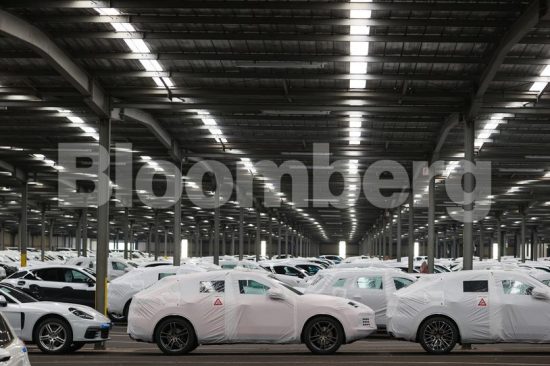 Πτώση 18% στις πωλήσεις αυτοκινήτων στην Ευρώπη