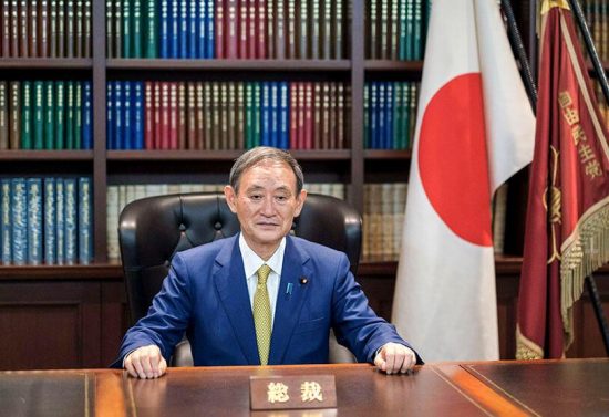 Γιοσιχίντε Σούγκα: Λάτρης του καράτε και των κοιλιακών ο νέος πρωθυπουργός της Ιαπωνίας