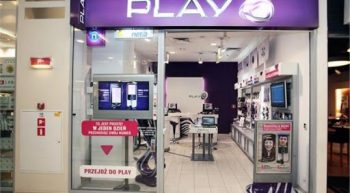 Στις 26 Οκτωβρίου αποφασίζει η Κομισιόν για την πώληση της Play από τον Γερμανό