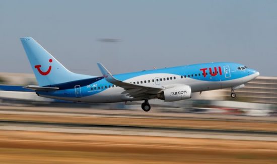 Τρίτο πλήγμα: TUI και Jet2 ακυρώνουν τις κρατήσεις από Βρετανία προς Κρήτη, Ζάκυνθο, Σαντορίνη και Μύκονο