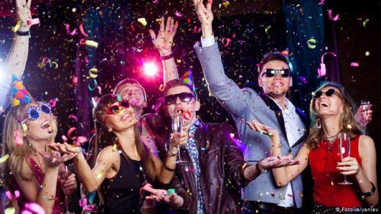 Γερμανία: Σε καραντίνα 950 άτομα που συμμετείχαν σε πάρτι γενεθλίων στο Μπίλεφελντ