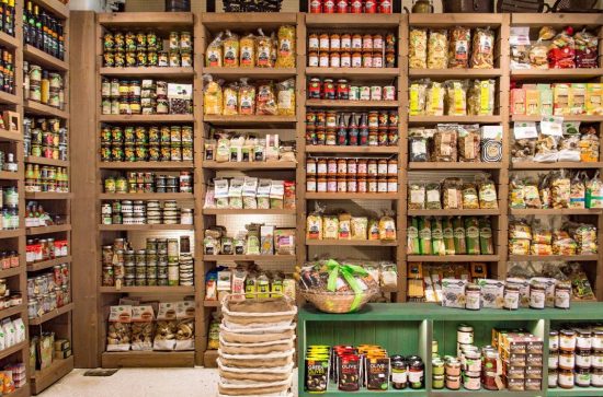 ΙΕΛΚΑ: Μειώθηκαν οι δαπάνες στα είδη παντοπωλείου τη δεκαετία 2009 – 2019