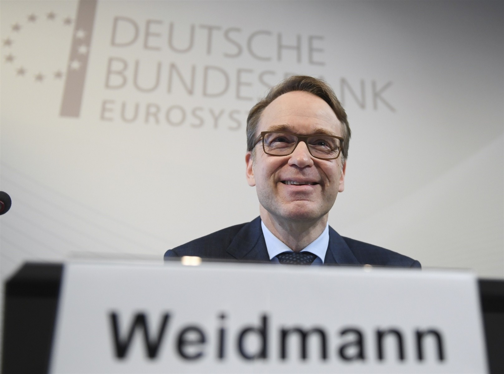 Ο Βάϊντμαν απορρίπτει τις εκκλήσεις για περισσότερα μέτρα τόνωσης από την ΕΚΤ