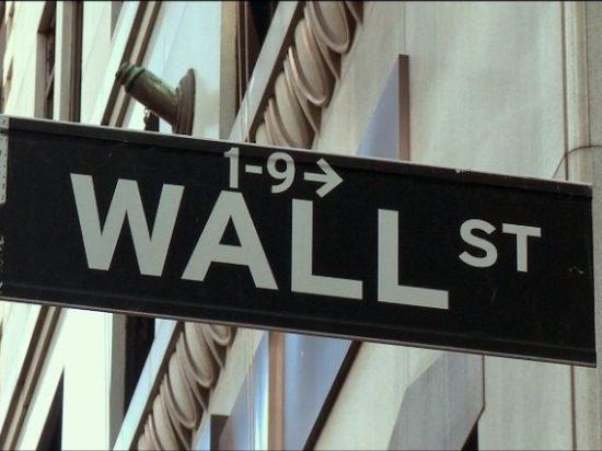 Χωρίς επιτυχία η «πρεμιέρα» των εταιρικών αποτελεσμάτων για το γ΄ τρίμηνο στη Wall Street