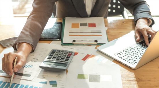 Πώς τα προστατευόμενα τέκνα «ρίχνουν» τον φόρο έως και 4.483 ευρώ