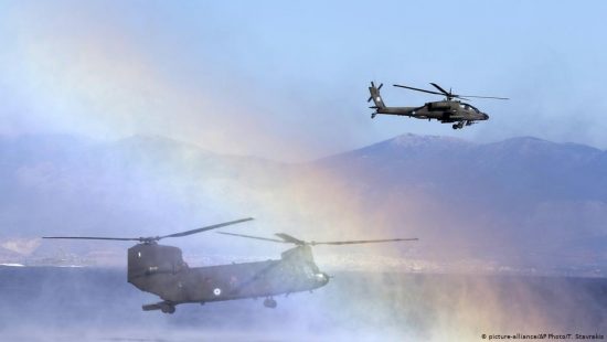 ARD: «Εξοπλισμοί πάση θυσία» στην Ελλάδα