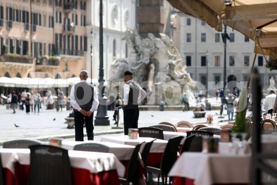 Ιταλία: Ύφεση 10% «βλέπουν» οι ιταλοί βιομήχανοι για φέτος