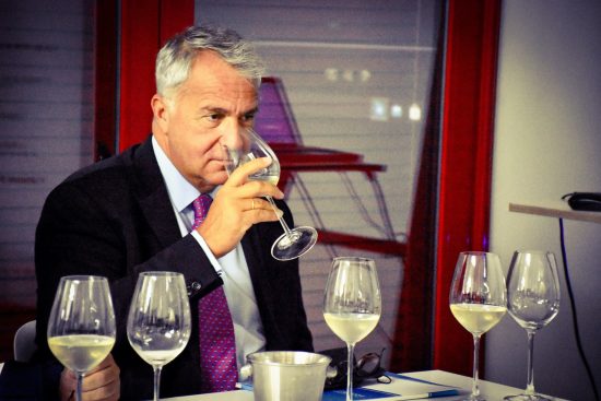 Περιοδεία σε Νεμέα και Αργολίδα πραγματοποίησε ο υπουργός Αγροτικής Ανάπτυξης