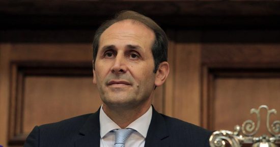 Δέσμευση Βεσυρόπουλου: Ακατάσχετα και χωρίς συμψηφισμούς τα αναδρομικά στους συνταξιούχους