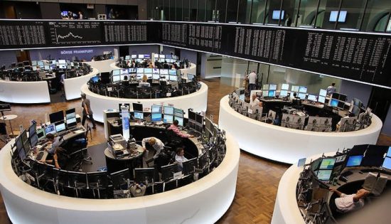 Ευρωαγορές: Το εμβόλιο του κορωνοϊού ανέσυρε τις μετοχές από το χαμηλό 2 εβδομάδων