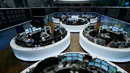 Ευρωαγορές: Σε υψηλό 5 εβδομάδες οι μετοχές εν μέσω νέων μέτρων για τον κορωνοϊό